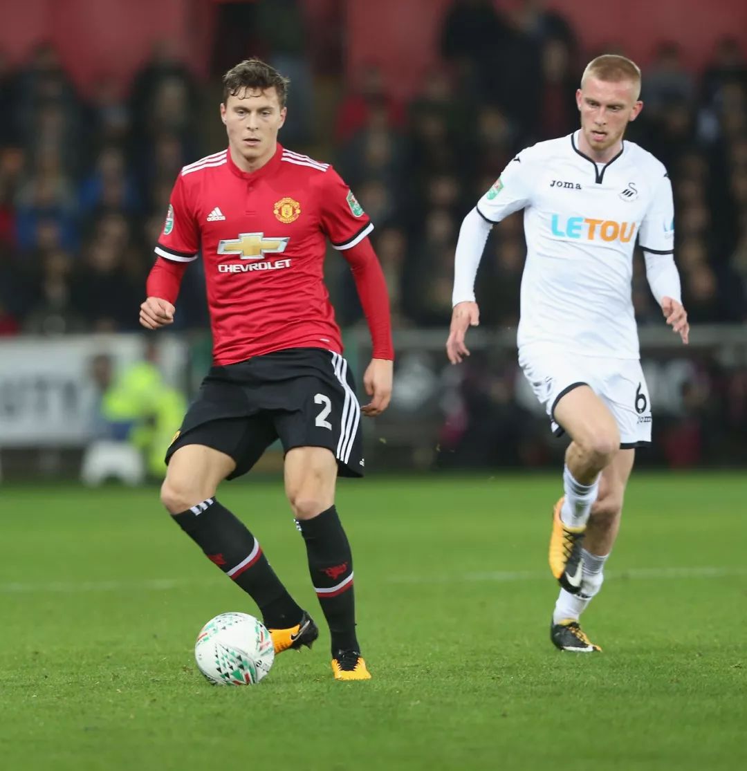 里也不断提 里也不断提